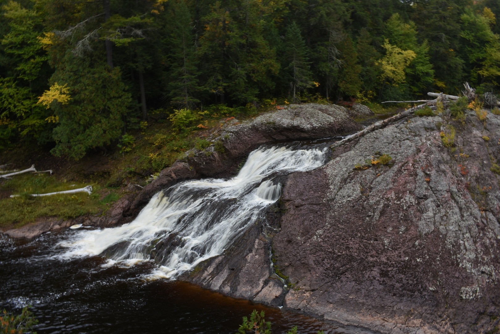 Eastern portion of Great Conglomerate Falls.