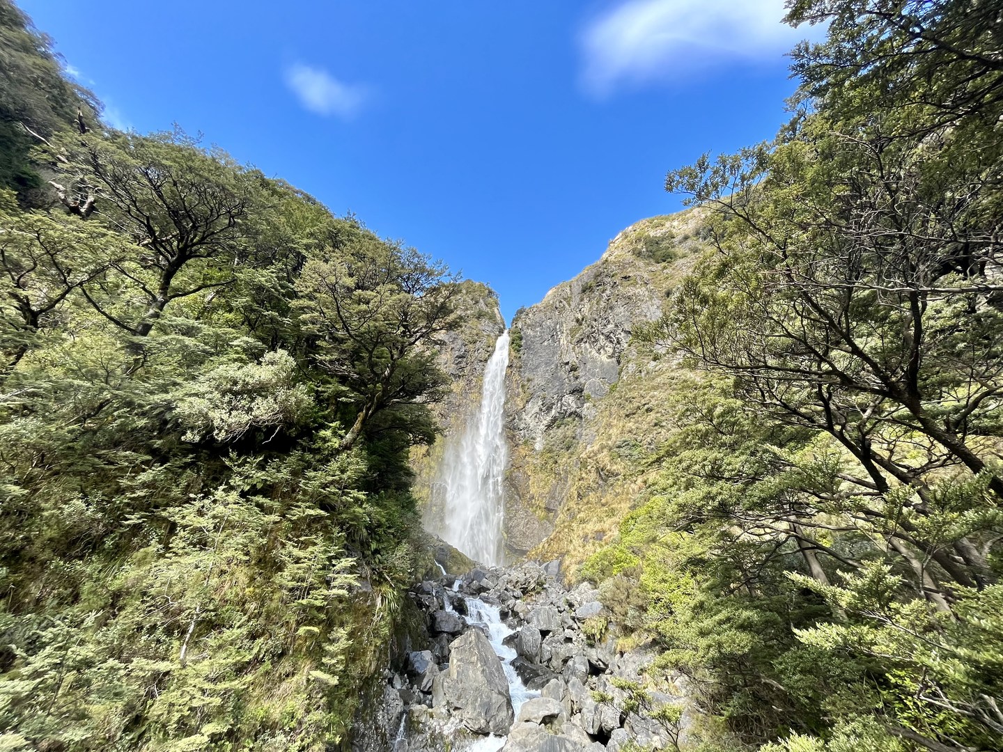 Devils Punchbowl Falls.