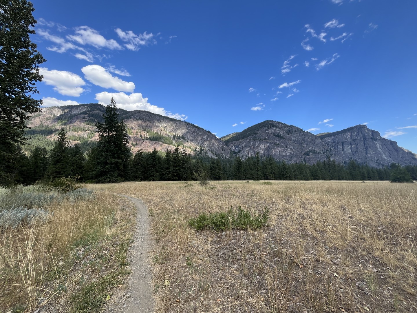 Goat Wall and Monument Peak from the trail.