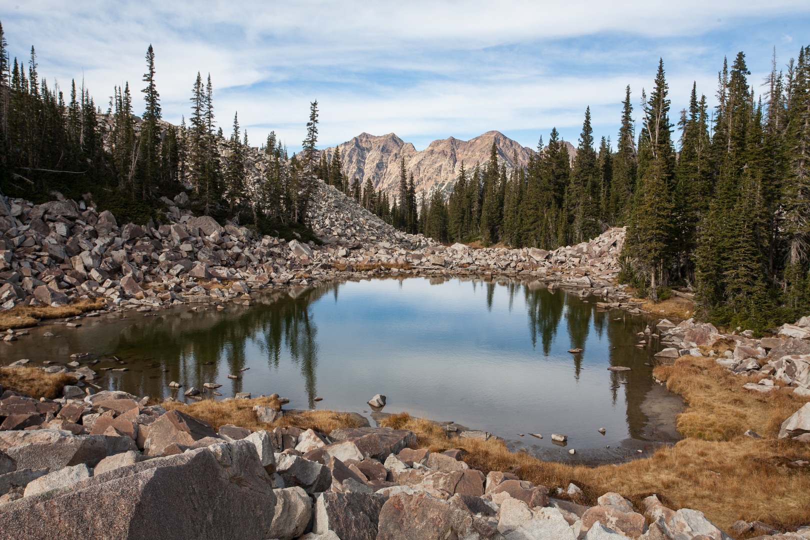 Twin Peaks and lower Maybird Lake.