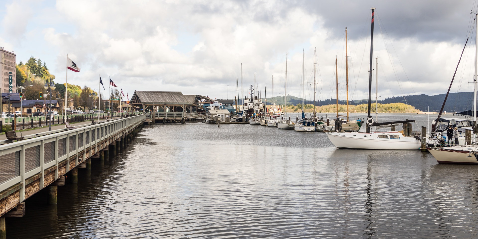 View from the south end of the Coos Bay boardwalk.