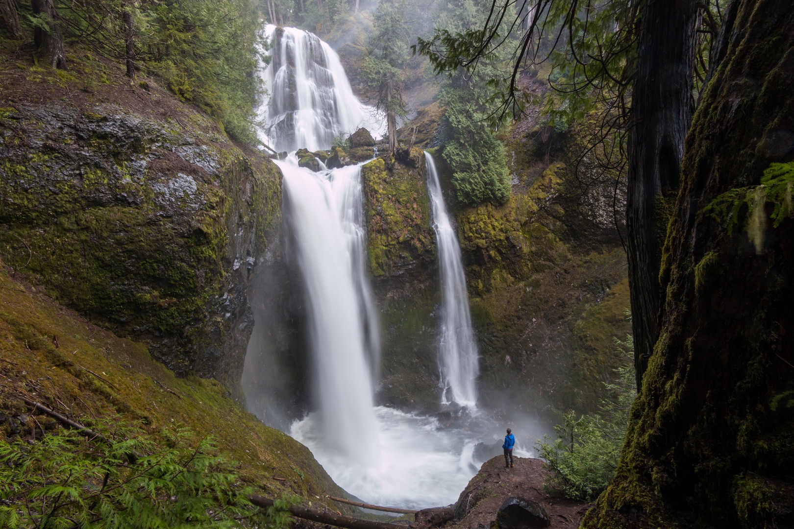 Waterfalls on the Washington Side of the Columbia River Outdoor