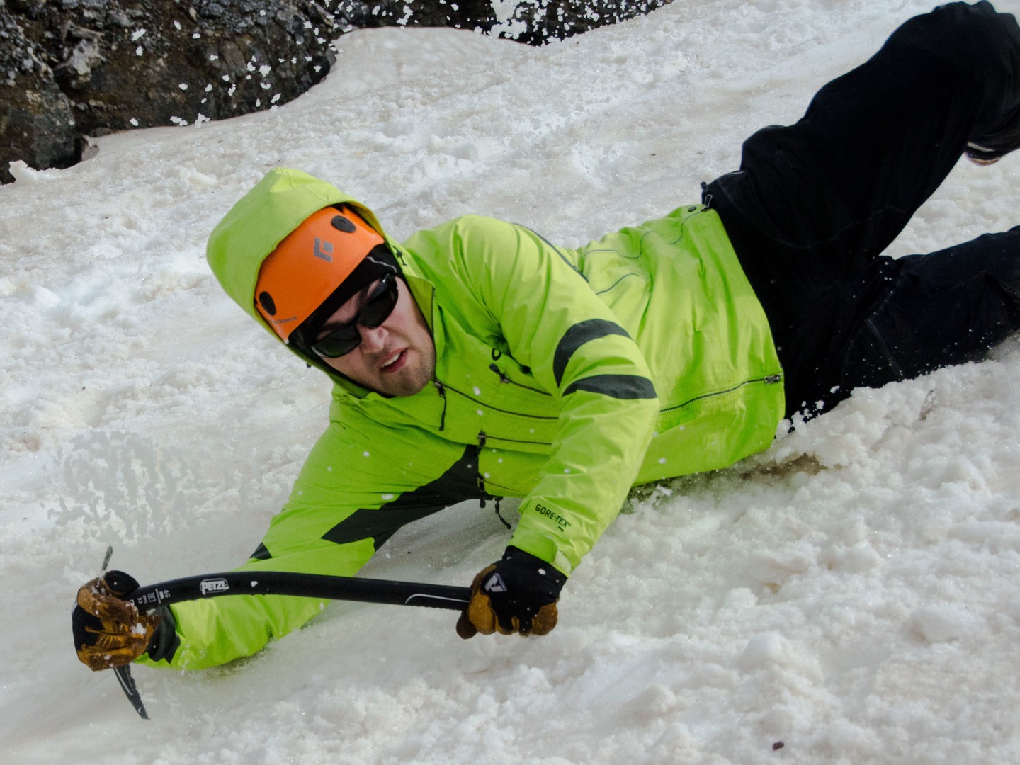 The 59cm Summit in action. This is a little shorter then I have mine which makes it more ideal for Ski mountaineering and arrests like this.