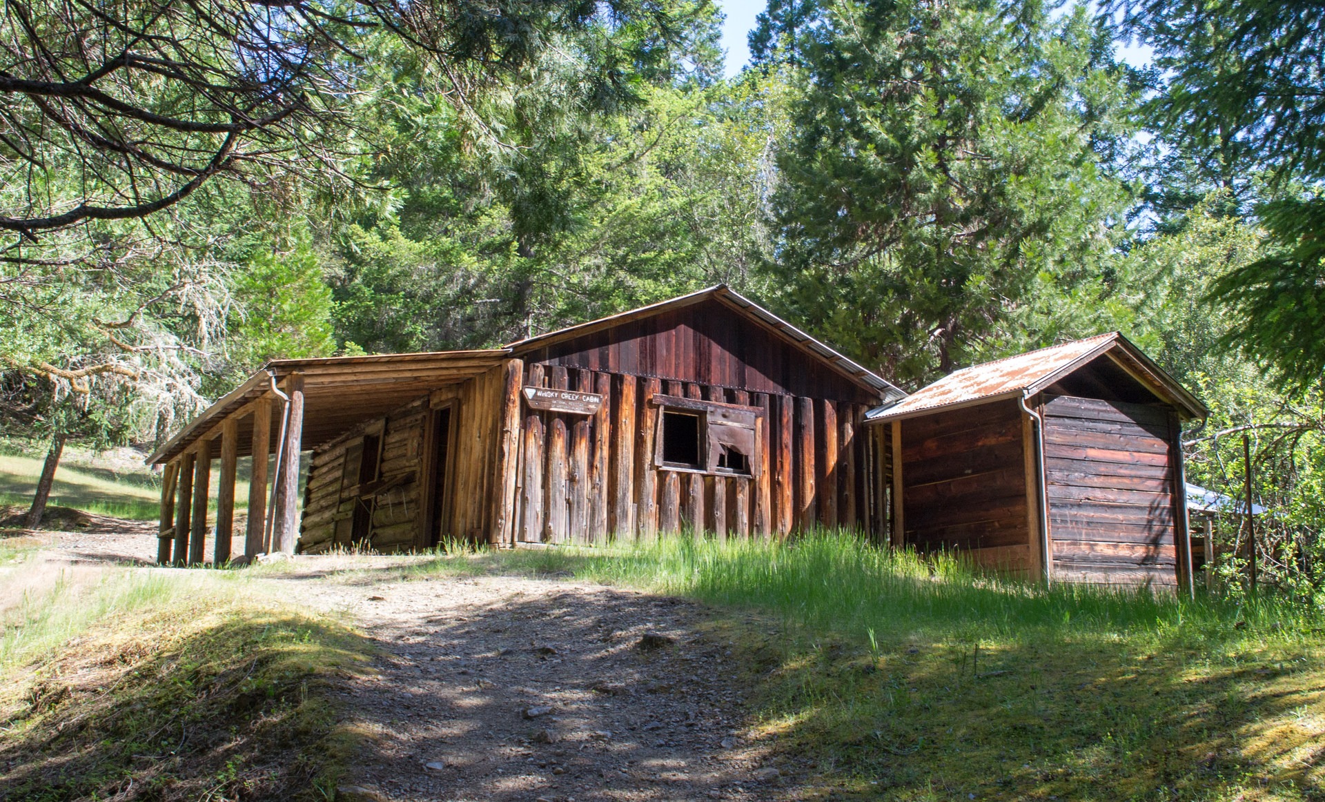 Whisky Creek Cabin Outdoor Project